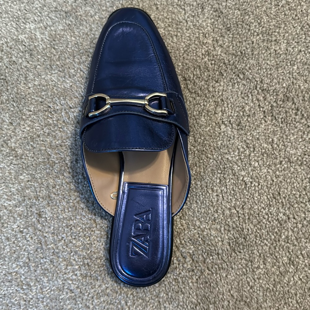 Zara NEW metallic blue leather loafer w/ rubber sole. Size 10 US/41 EU MSRP $70
